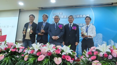 內政部評選智慧建築 台中大里光正段社宅獲獎