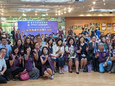 今年舉辦的「2020年全人第十屆學童文藝創作~發現中橋之美創意繪畫比賽」,特將以往採用現場寫生方式轉換為徵件投稿比賽模式