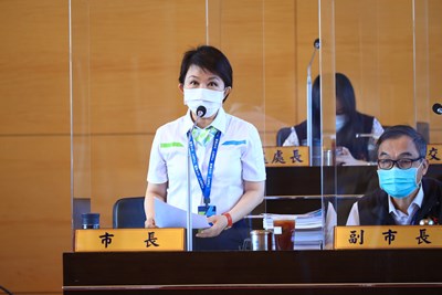 中央擬調漲全民健保費 盧市長允諾編足老人健保補助讓市民安心