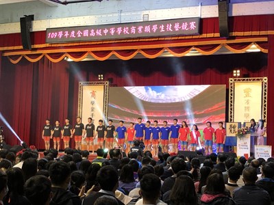 商業類學生技藝競賽頒獎 台中商業類金手獎獲獎數全國第一