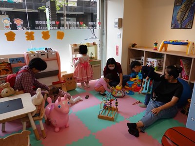 中市府增設4間小型親子館 育兒資源深入社區