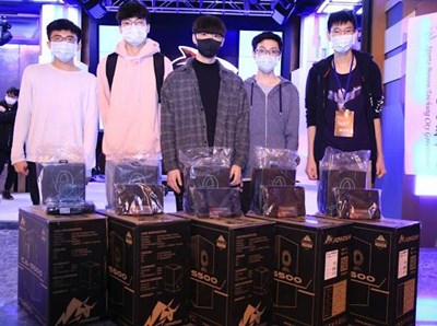 校園盃《英雄聯盟》賽事以5對5團隊,四強賽以一戰決勝負,冠亞軍賽事採五戰三勝制,經過激烈對戰後,由「萬能科技大學A隊」獲冠軍