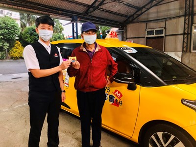 服務再升級! 明年起台中敬老卡搭小黃 單趟抵扣增至85元