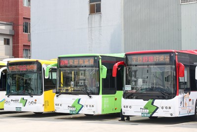 臺中市電動公車新裝