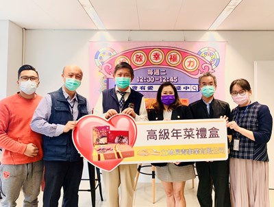 防疫不忘公益 中市社會局感謝企業贈身障家庭年菜