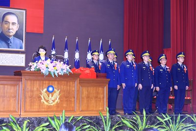 中市警局卸新任分局長及大隊長交接 盧市長勉持續守護市民