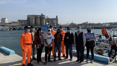 防範疫情 中市加強外籍船員防疫觀念