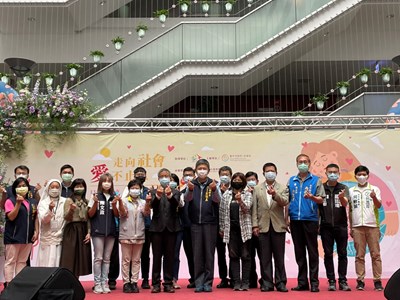 中市表揚58位績優社工 感謝專業付出