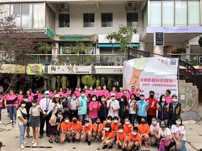 美妙樂音傳達母親節祝福 東海藝術街音樂會登場