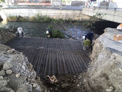 梅雨鋒面過境，豐原區國豐路三段雨水下水道發揮功效 (1)