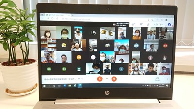 文化局舉辦藝文紓困線上說明會,吸引超過200位藝文工作者和事業單位即時參與