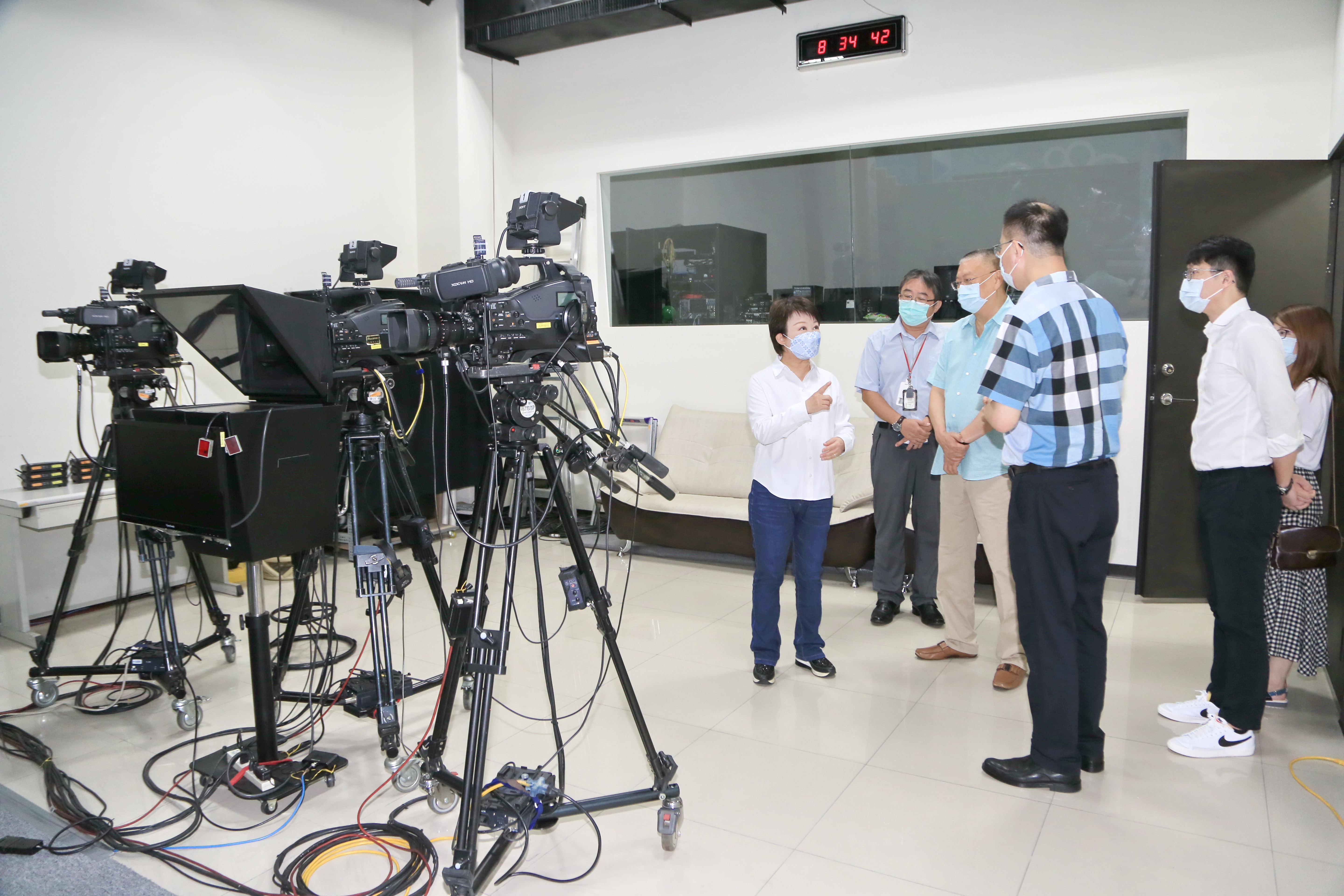 臺中市政府全球資訊網 市政新聞 金視奬得獎團隊合製t News聯播網盧市長肯定業者努力