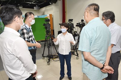 金視奬得獎團隊合製T-NEWS聯播網 盧市長肯定業者努力