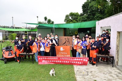 永旭希望工程慈善協會捐贈搜救犬訓練裝備 中市府感謝善行義舉