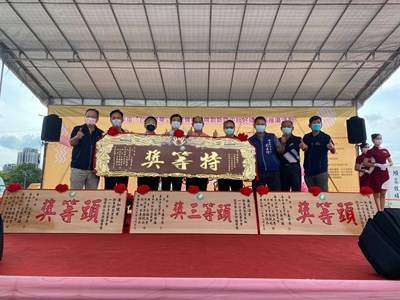 「台中蜂華‧蜂華再現」推中秋好禮 甜蜜農產吸客搶購