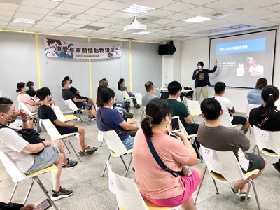 毛小孩需求不漏接!中市動保處辦講座分享秘訣