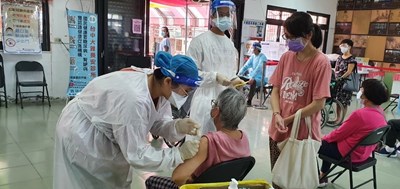 中市65歲以上長者AZ疫苗第二劑  9月15日-17日快打站接種