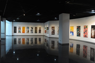 國際彩墨節慶藝術大展展出19國、120位藝術家作品