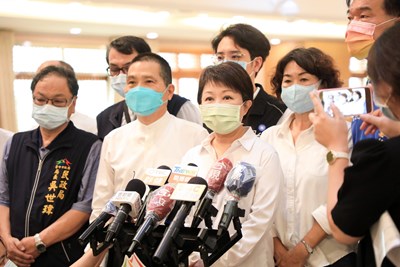 中市學生BNT施打同意書延至9月16日繳回 盧市長:給家長更多時間評估