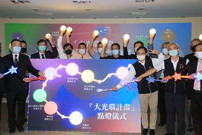 「大光環計畫」啟動 7捷運站體以不同色系點亮台中