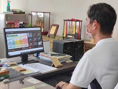最夯「主題探究」、「報書直播」上線 培養小小愛閱領導人