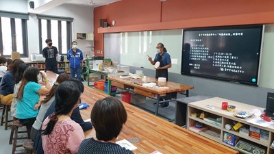 創造1+1大於2的跨藝美學 中市府辦「陶藝與琉璃」教師研習