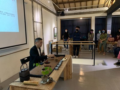 復刻故宮國寶 中市陶藝中心帶領教師體驗「點茶」文化