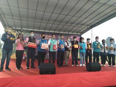 農產市集結合花藝體驗 中市助農民行銷