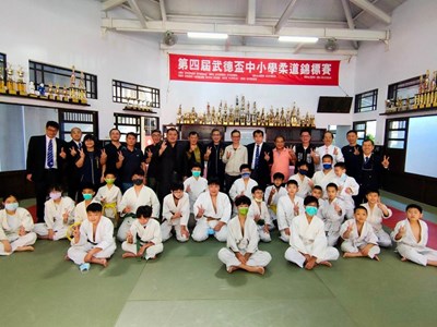 第四屆武德盃中小學柔道錦標賽今(20)日在台中市柔道協進會柔道館登場