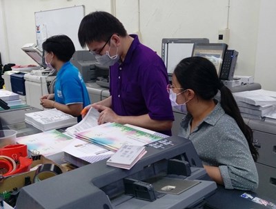 曙光庇護工場提供影印、打字、排版、資料處理、印刷品裝訂及加工等多項服務