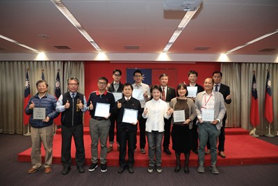 中市府推動綠色消費 表揚10家綠色採購績優企業團體