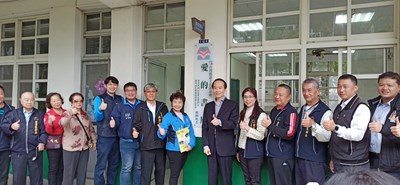 拓展師生閱讀視野 豐原國小「愛的書庫」今啟用