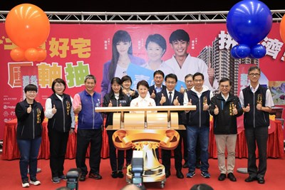 屏東陳小姐抽中千萬好宅! 盧市長:購物節行銷全國最好見證人