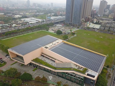 朝馬國民運動中心綠屋頂裝置