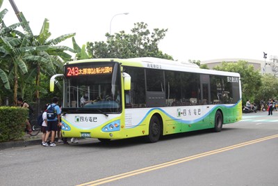 中市公車評鑑出爐 首創邀視障者任秘密客