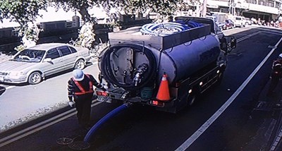 於本市石岡區業者偷排車輛