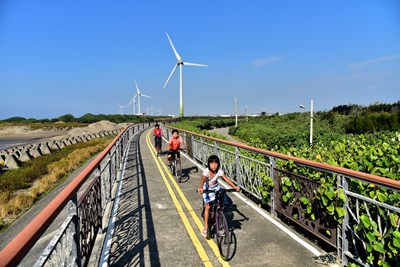 大甲區匠師的故鄉休閒農業區-大甲濱海自行車道美景