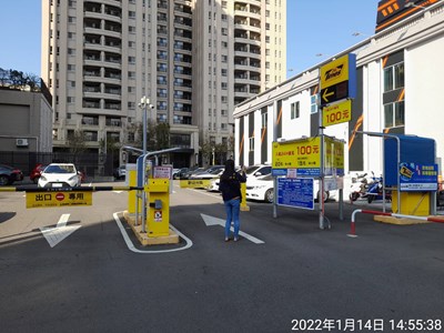 杜絕停車場哄抬價格 中市交通局加強稽查停車場收費