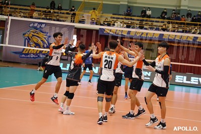 台中太陽神排球隊新春發威二連勝 中市運動局長:預祝再創佳績