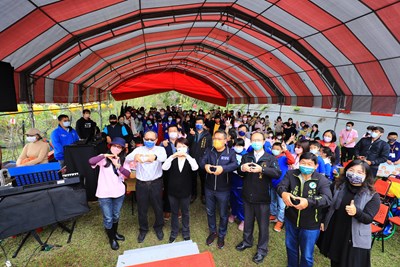 中市逾600位特教親師生攜手賞櫻 盧市長盼共度愉快充實的一天