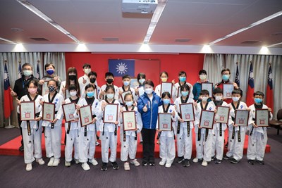台中市跆拳道選手參加「中華民國110年第28屆全國少年跆拳道錦標賽」總計榮獲9金3銀8銅佳績