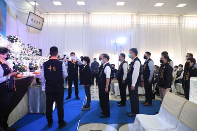 興中街火災罹難者聯合公祭 盧市長到場弔唁