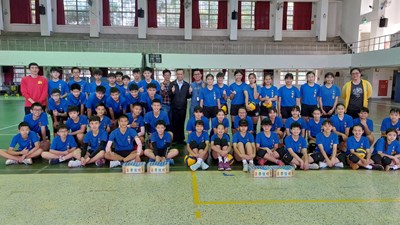為選手喝釆! 中市11校晉級中等學校乙級籃、排球聯賽全國決賽