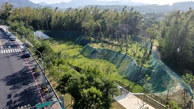 兼顧滯洪與生態保育 中科滯洪池完工啟用