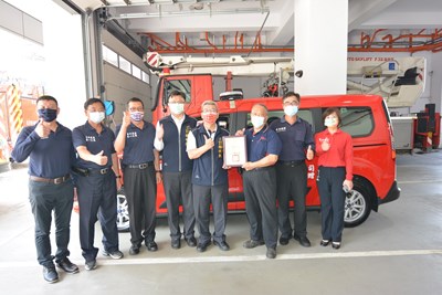 惠傑工業贈消防警備車 中市消防局感謝熱心公益