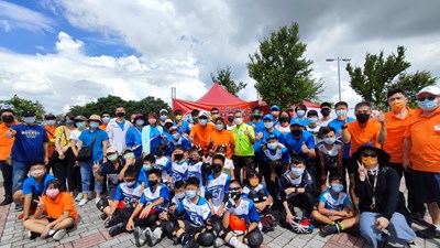 酷運動陸上滑雪! Roller Ski全國青少年台中競速登場