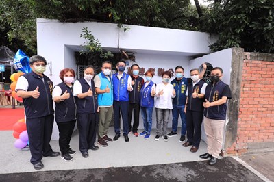 中市首座荔枝老樹公園完工 盧市長:保留百餘棵樹兼顧生態與人本