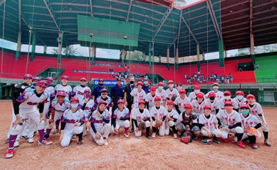 李局長到場為台中地主隊向日葵加油打氣