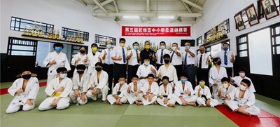 李昱叡局長代表盧市長出席第五屆武德盃中小學柔道錦標賽