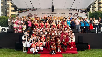 中市原住民族日紀念音樂會 百人合唱「我們都是一家人」 照片1